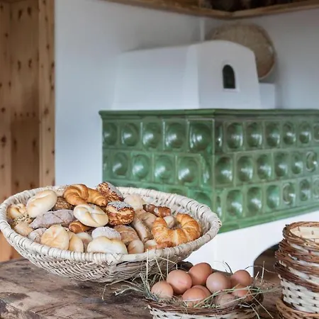 Inn Berggasthaus Höllensteinhütte