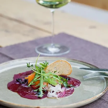 Inn Berggasthaus Hoellensteinhuette