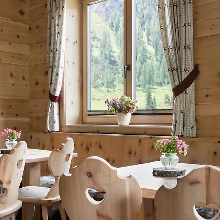 Inn Berggasthaus Hoellensteinhuette Tux