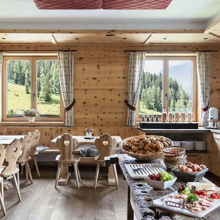 Värdshus Berggasthaus Hoellensteinhuette