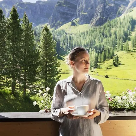 Berggasthaus Höllensteinhütte 3*