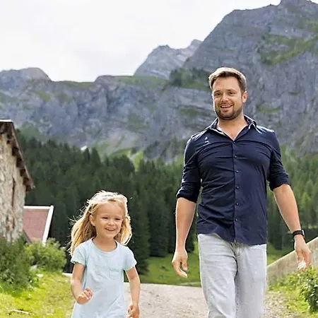 Inn Berggasthaus Hoellensteinhuette