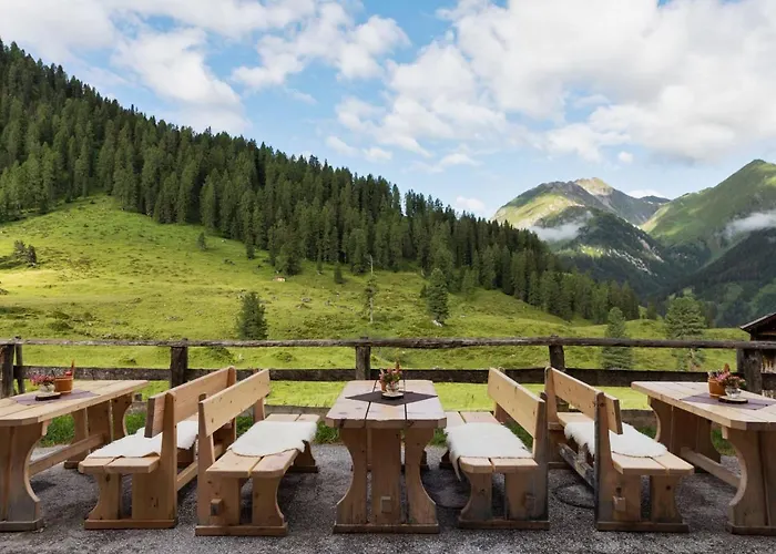 Berggasthaus Hollensteinhutte بيت ريفي تكس