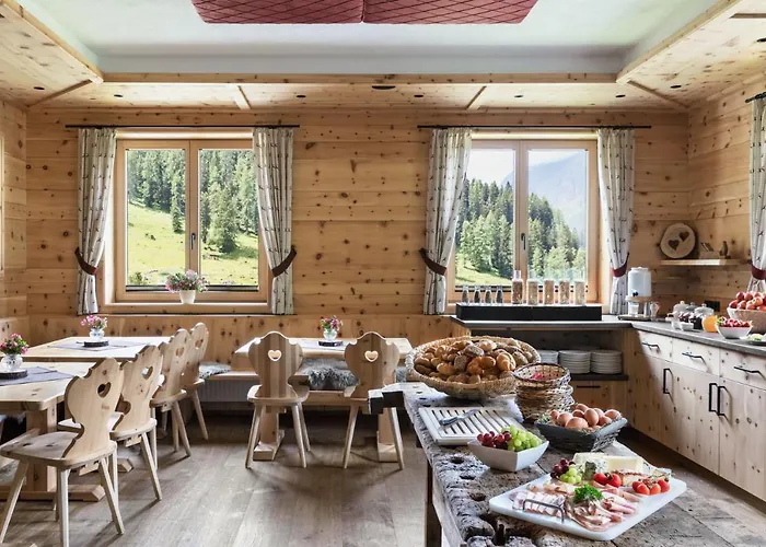 بيت ريفي Berggasthaus Hollensteinhutte