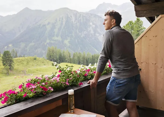 Berggasthaus Hollensteinhutte 3* تكس