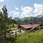 Berggasthaus Hoellensteinhuette